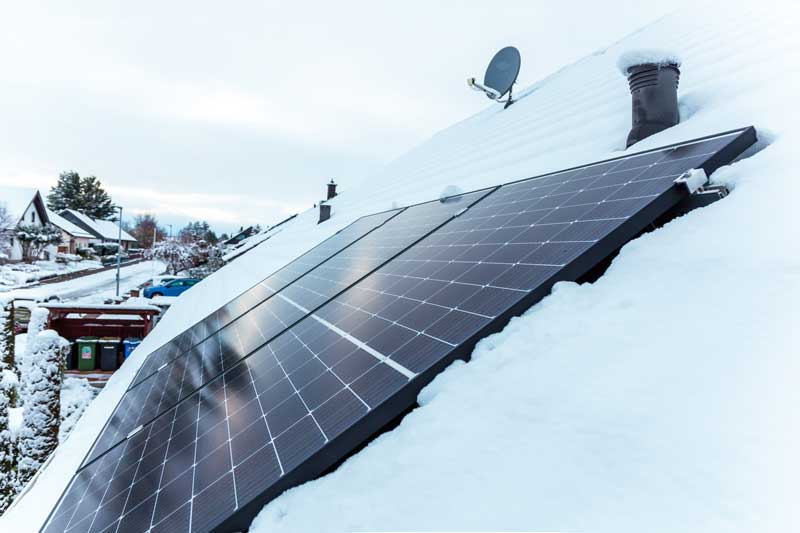 Panneaux photovoltaïques en hiver : sont-ils toujours aussi performants?